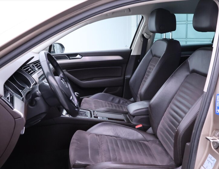 Volkswagen Passat Kombi 2,0 l 110 kw