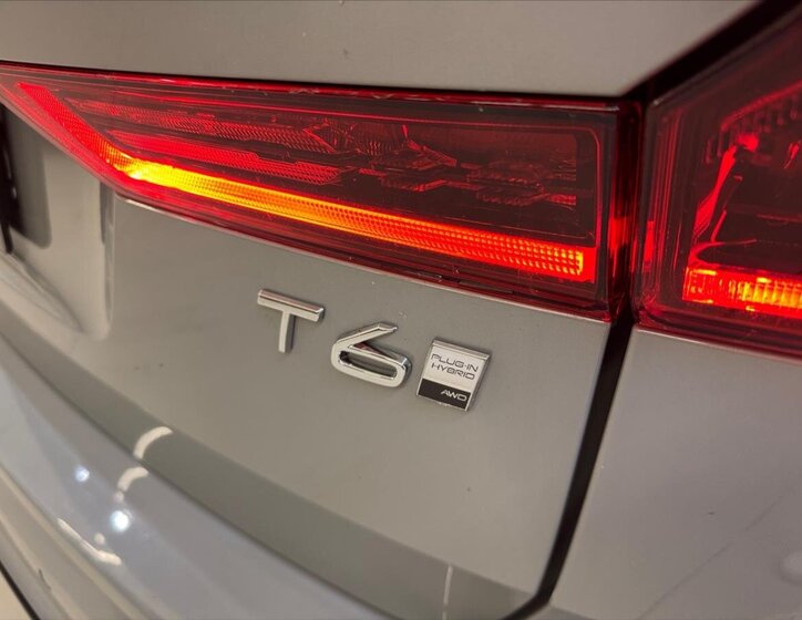 Volvo XC60 SUV 2,0 l 258 kw