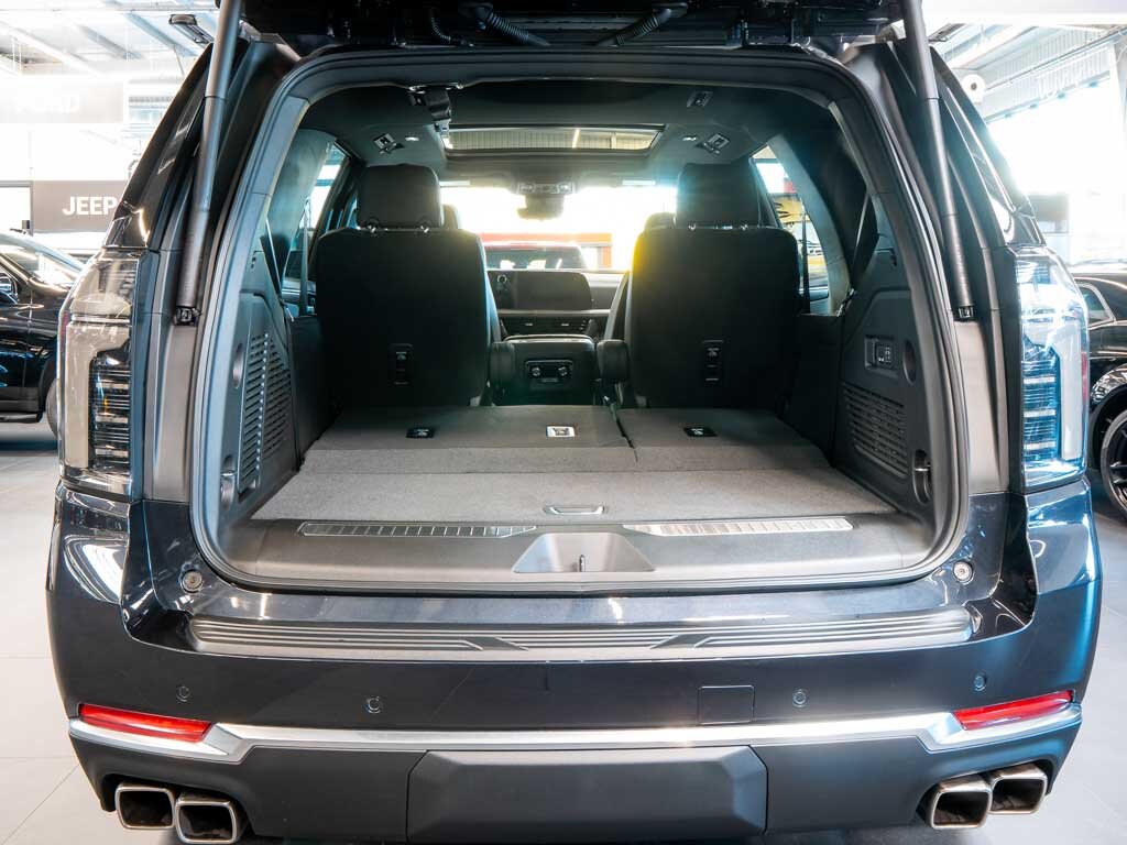 Chevrolet Tahoe SUV 6,2 l 313 kw