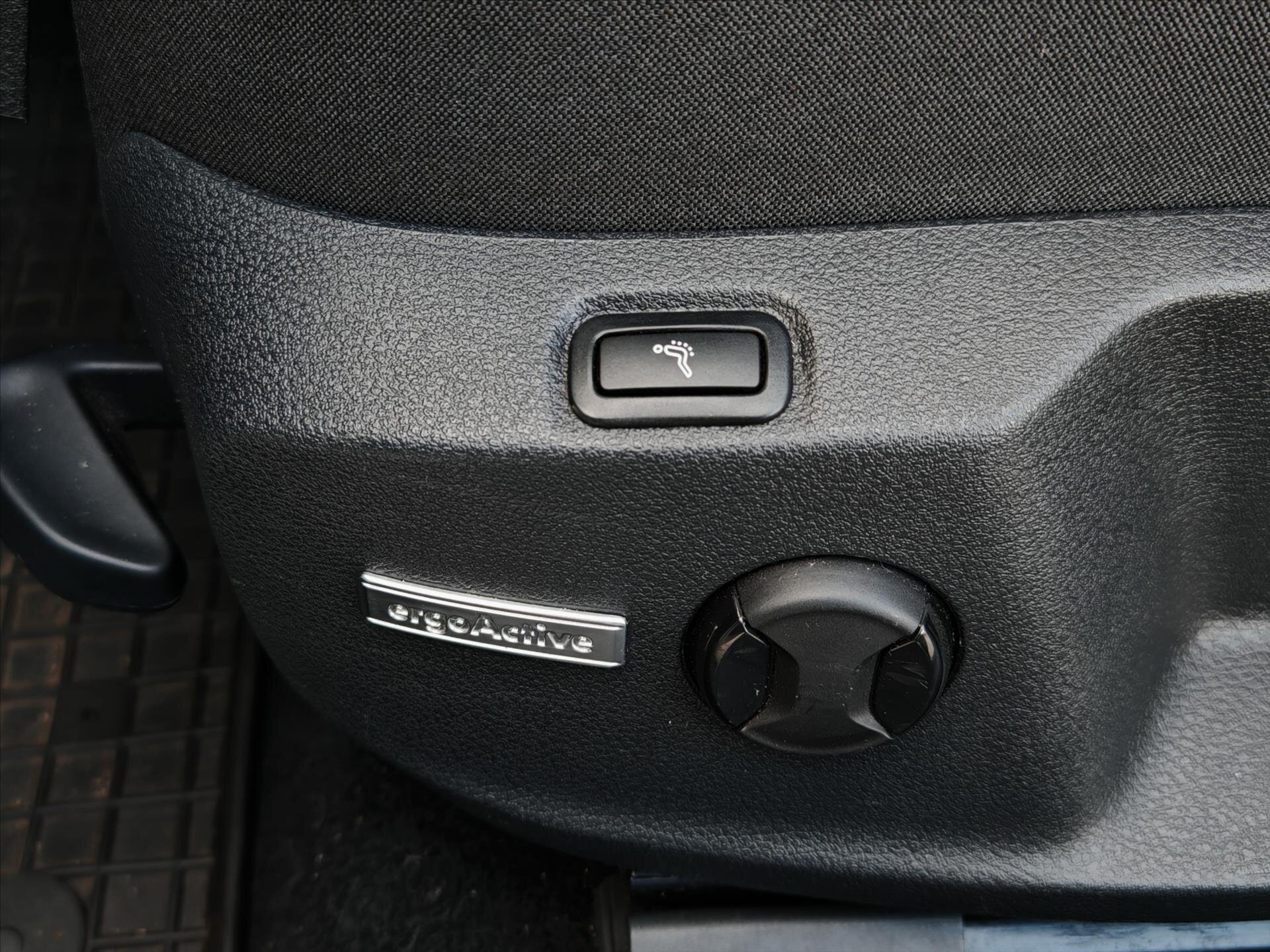 Volkswagen Golf Kombi 1,5 l 96 kw