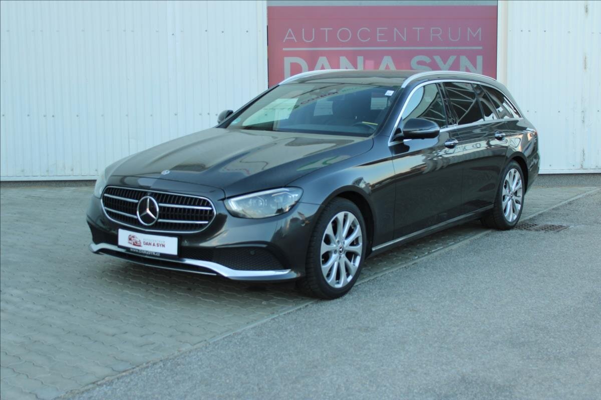 Mercedes-Benz Třídy E Kombi 2,0 l 143 kw