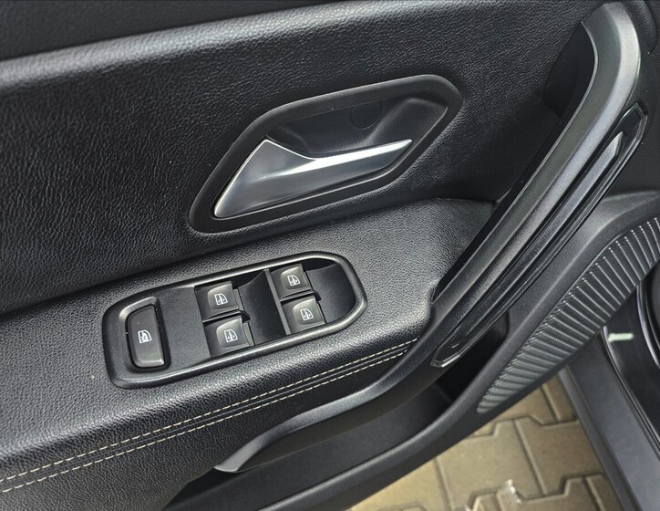 Dacia Duster Kombi 1,3 l 96 kw