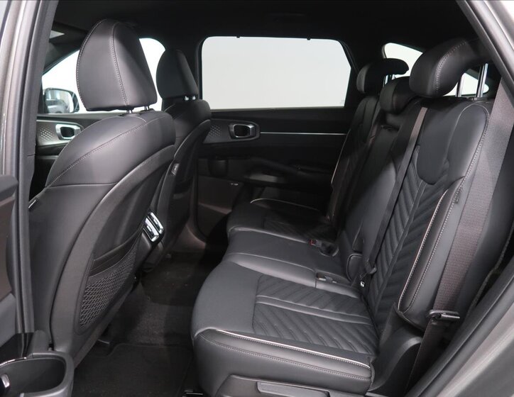 KIA Sorento SUV / Terénní 2,2 l 142 kw