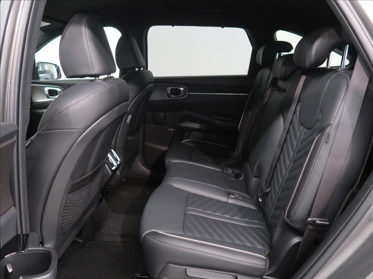 KIA Sorento SUV / Terénní 2,2 l 142 kw
