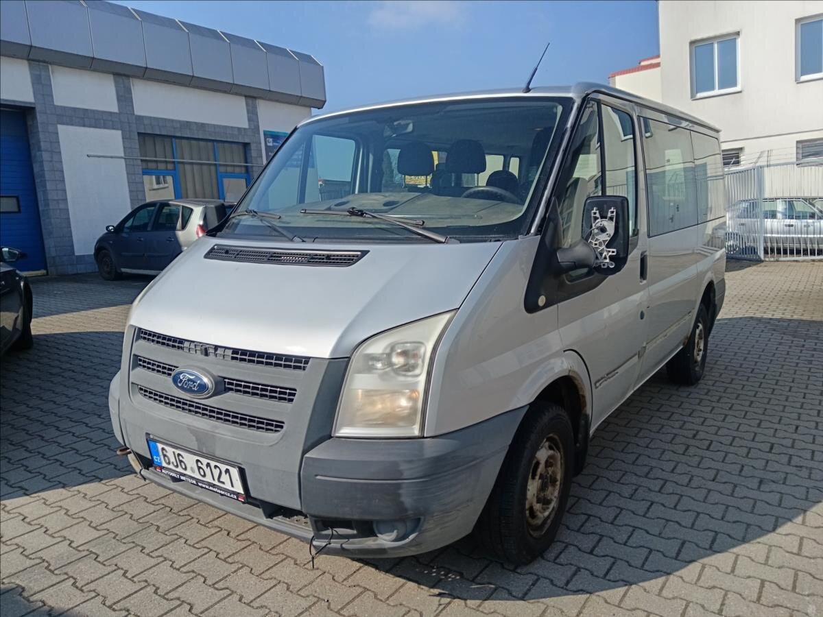 Ford Transit Kombi 2,2 l 85 kw