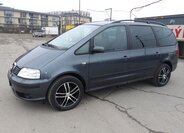 Volkswagen Sharan Kombi 2,0 l 103 kw