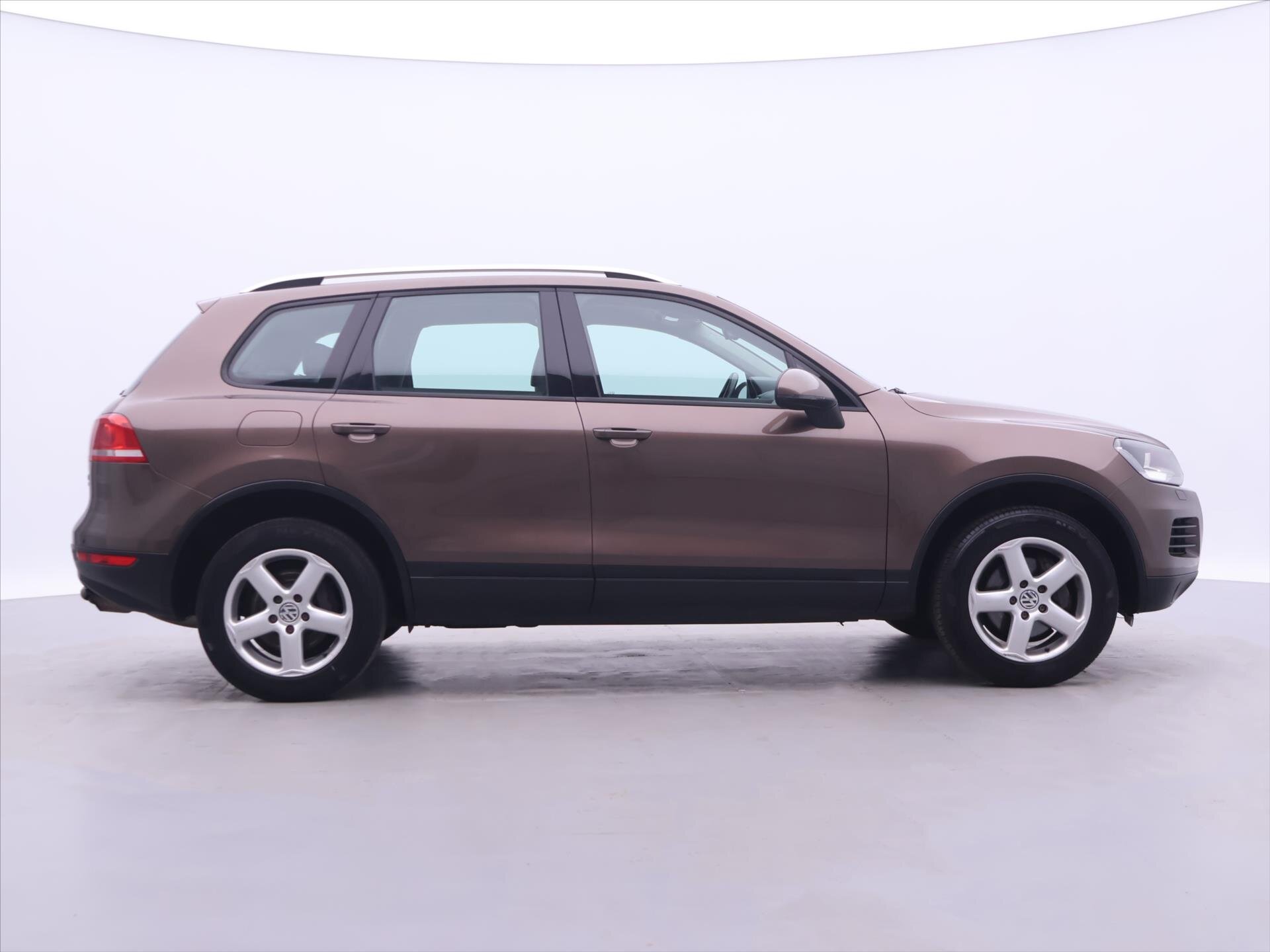 Volkswagen Touareg SUV / Terénní 3,0 l 180 kw
