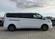 Ford Tourneo Custom 6
