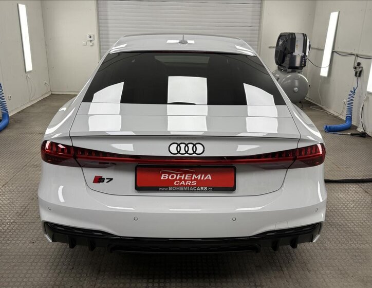 Audi S7 Hatchback 3,0 l 253 kw