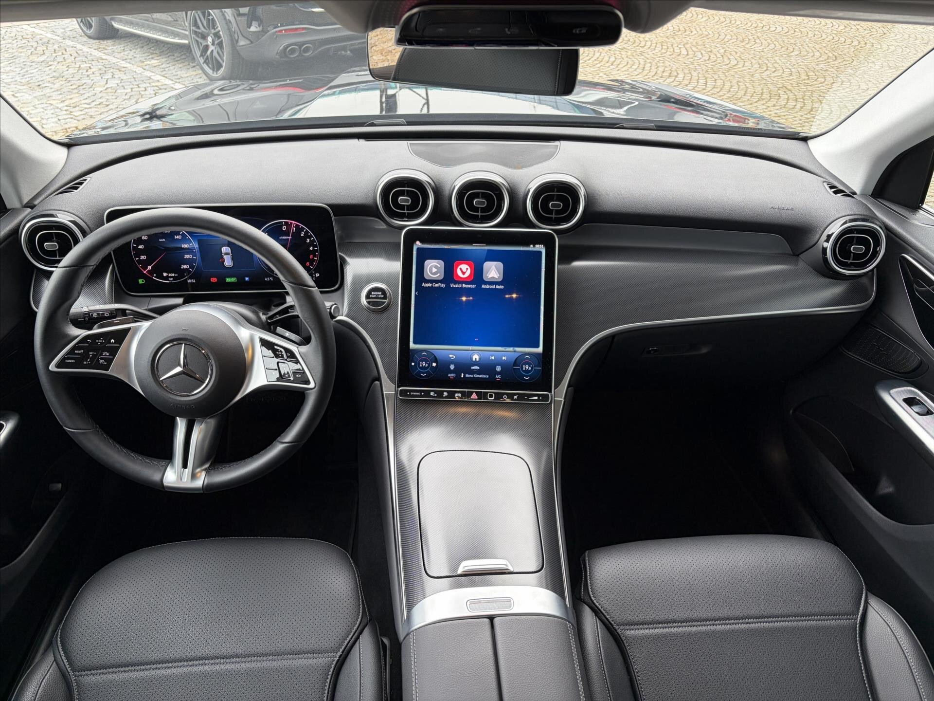 Mercedes-Benz GLC SUV / Terénní 2,0 l 145 kw