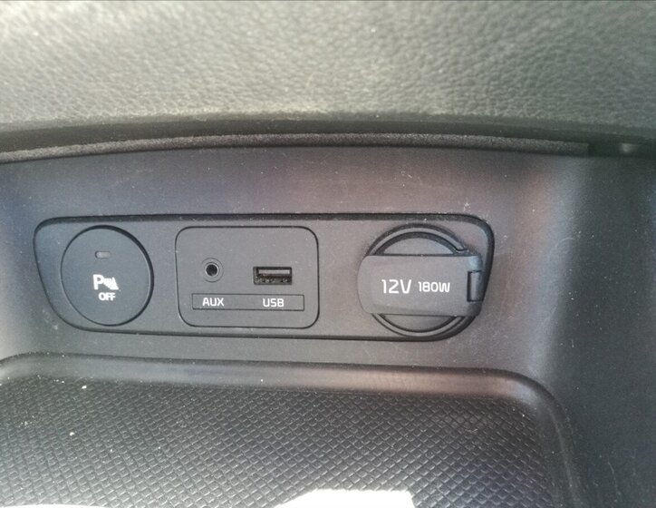 KIA Sportage SUV / Terénní 2,0 l 135 kw