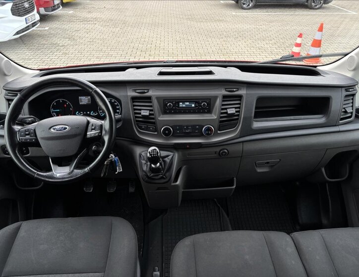 Ford Transit 18