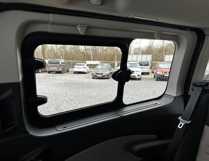 Ford Tourneo Custom Ostatní 2,0 l 96 kw