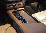 Volvo XC90 SUV 2,0 l 165 kw