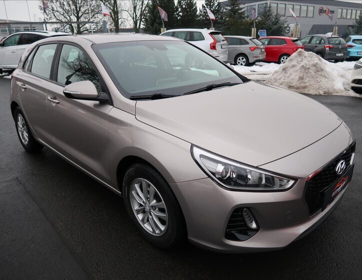 Hyundai i30 Hatchback 998,0 88 kw