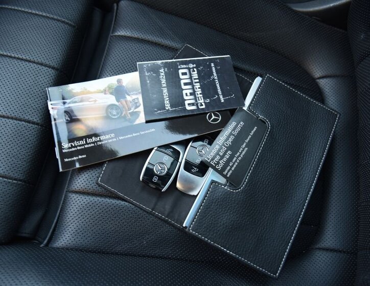 Mercedes-Benz Třídy E 45