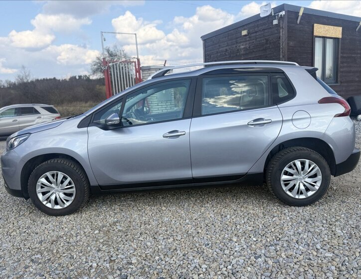 Peugeot 2008 SUV / Terénní 1,2 l 81 kw