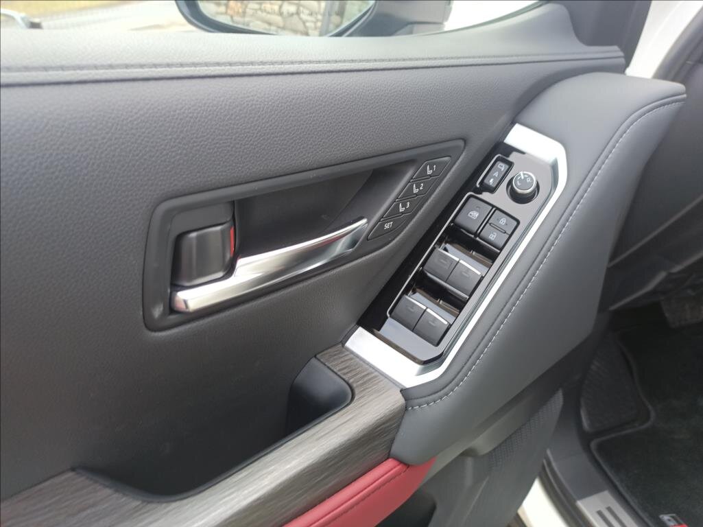 Toyota Land Cruiser Ostatní 3,4 l 305 kw