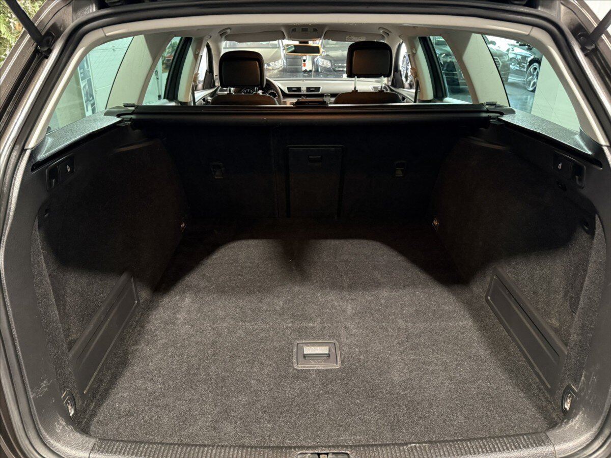 Volkswagen Passat Kombi 1,4 l 90 kw