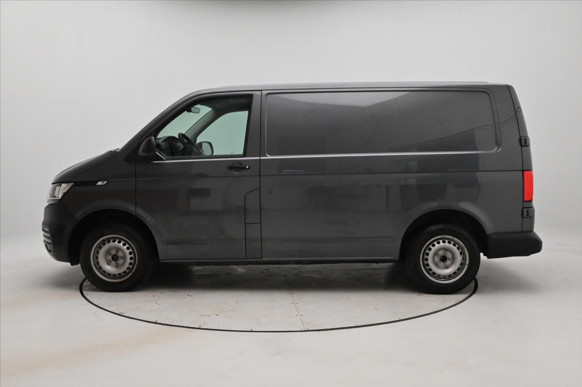 Volkswagen Transporter Skříň 2,0 l 110 kw