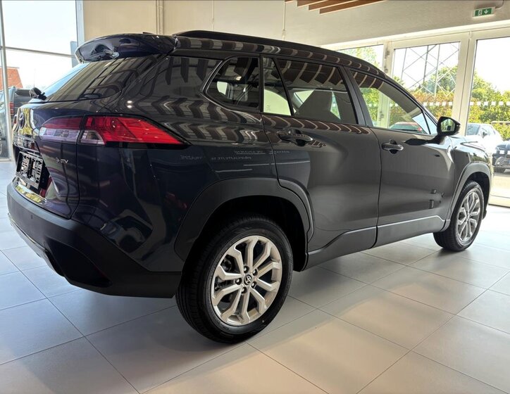 Toyota Corolla Cross SUV 1,8 l 103 kw