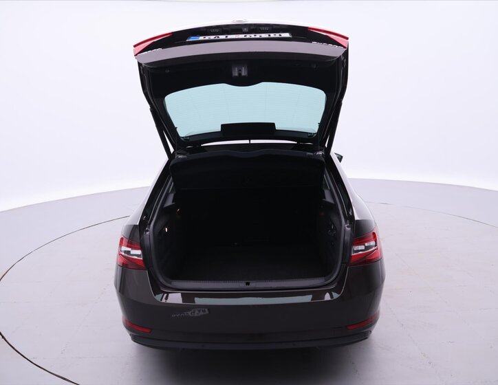 Škoda Superb Liftback 2,0 l 110 kw