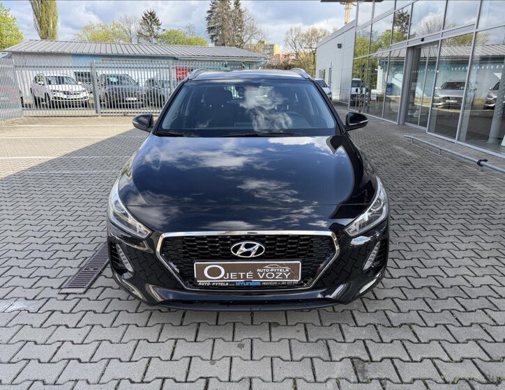 Hyundai i30 Kombi 1,4 l 103 kw