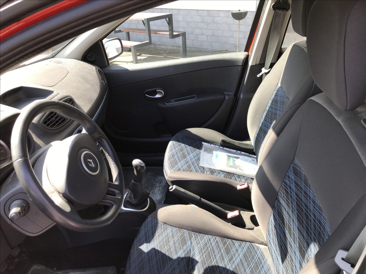 Renault Clio Hatchback 1,1 l 48 kw