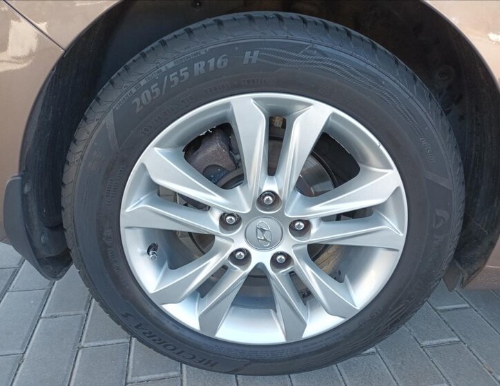 Hyundai i30 Kombi 1,6 l 99 kw