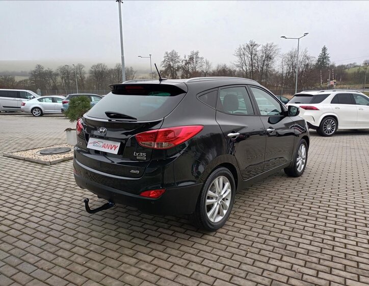 Hyundai ix35 SUV / Terénní 2,0 l 100 kw
