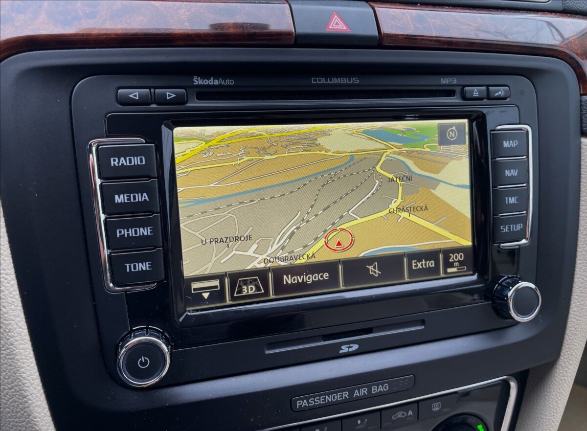 Škoda Superb Liftback 1,8 l 118 kw