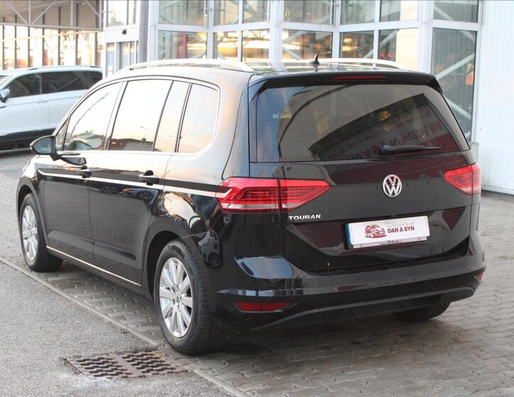 Volkswagen Touran Kombi 1,5 l 110 kw