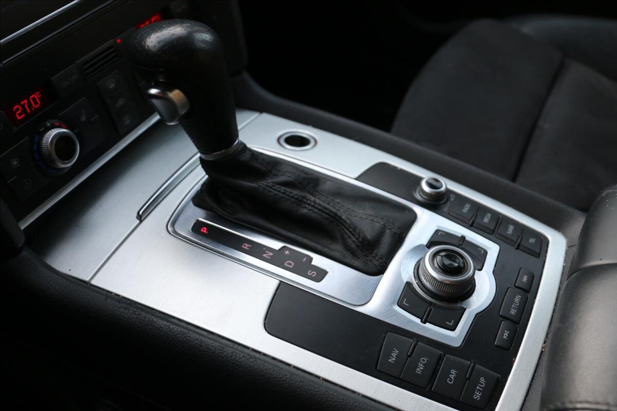 Audi Q7 Kombi 3,0 l 176 kw