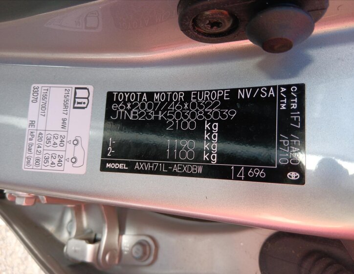 Toyota Camry Sedan 2,5 l 160 kw