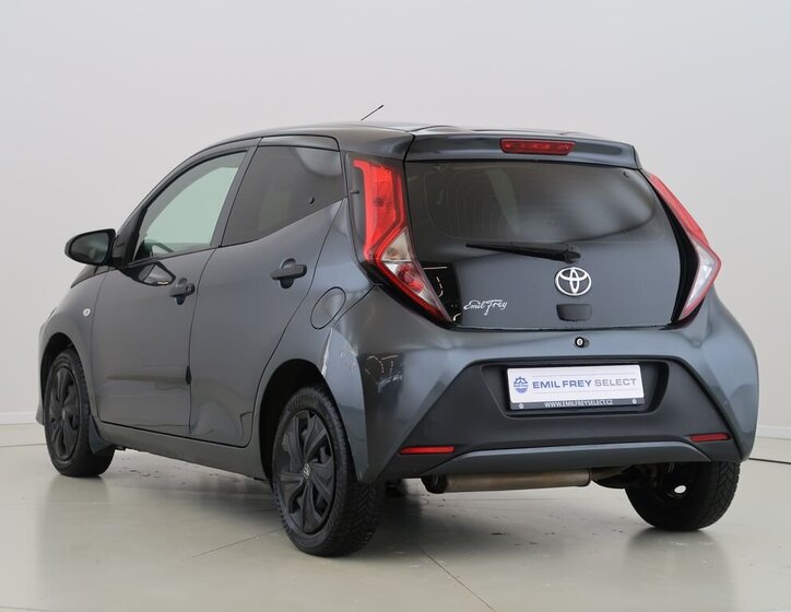 Toyota Aygo Hatchback 998,0 53 kw
