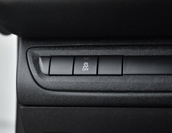 Peugeot 208 Hatchback 1,2 l 60 kw