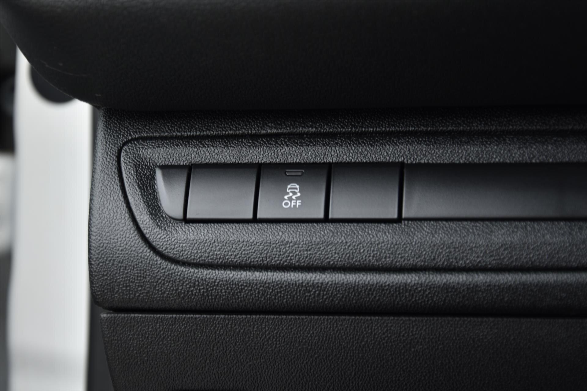 Peugeot 208 Hatchback 1,2 l 60 kw