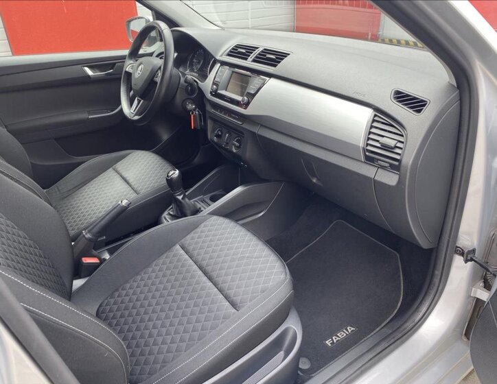 Škoda Fabia 21