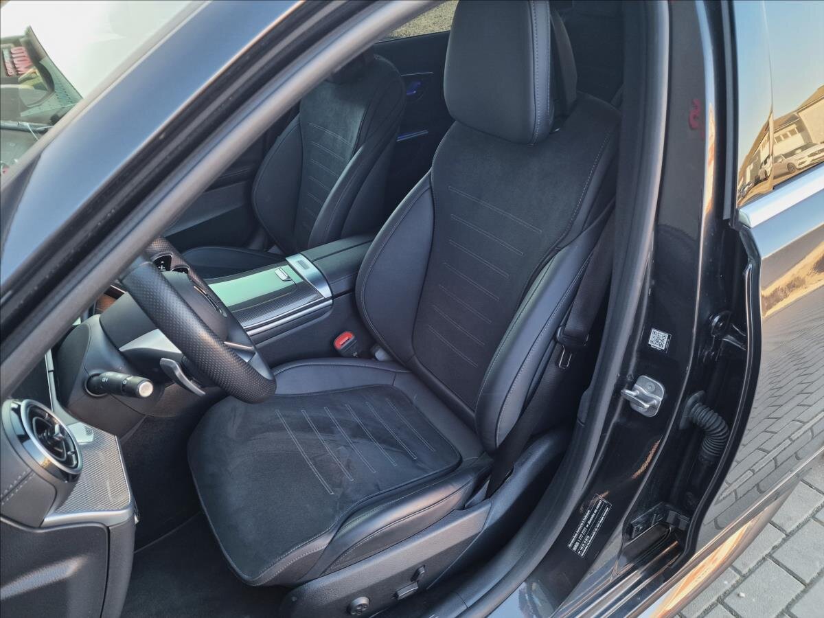 Mercedes-Benz Třídy C Sedan / Limuzína 2,0 l 147 kw