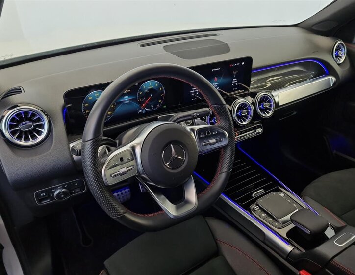 Mercedes-Benz GLB SUV 1,3 l 120 kw