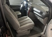 Chrysler Voyager MPV 2,8 l 110 kw