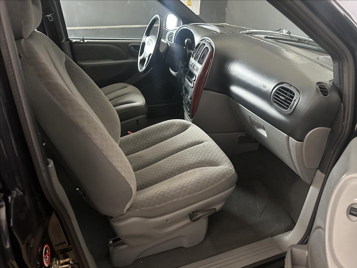 Chrysler Voyager MPV 2,8 l 110 kw