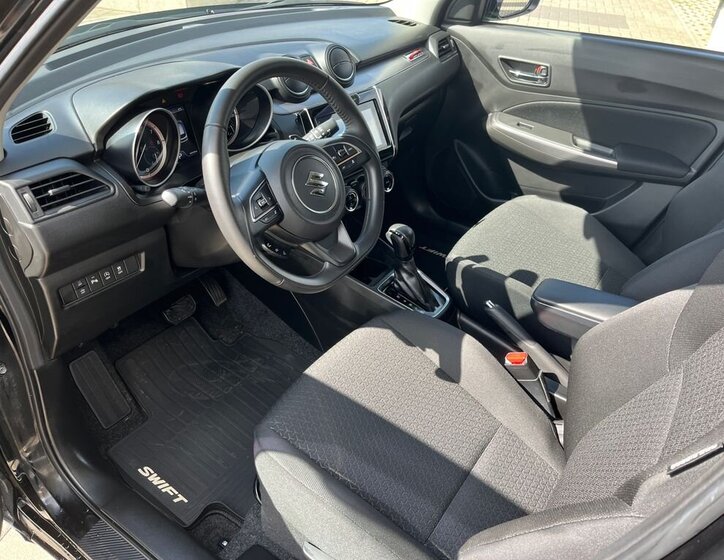Suzuki Swift Hatchback 1,2 l 61 kw