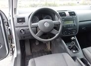 Volkswagen Golf 23