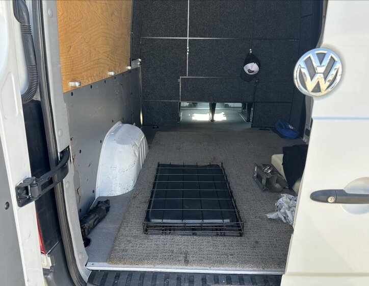 Volkswagen Crafter Skříň 2,0 l 120 kw