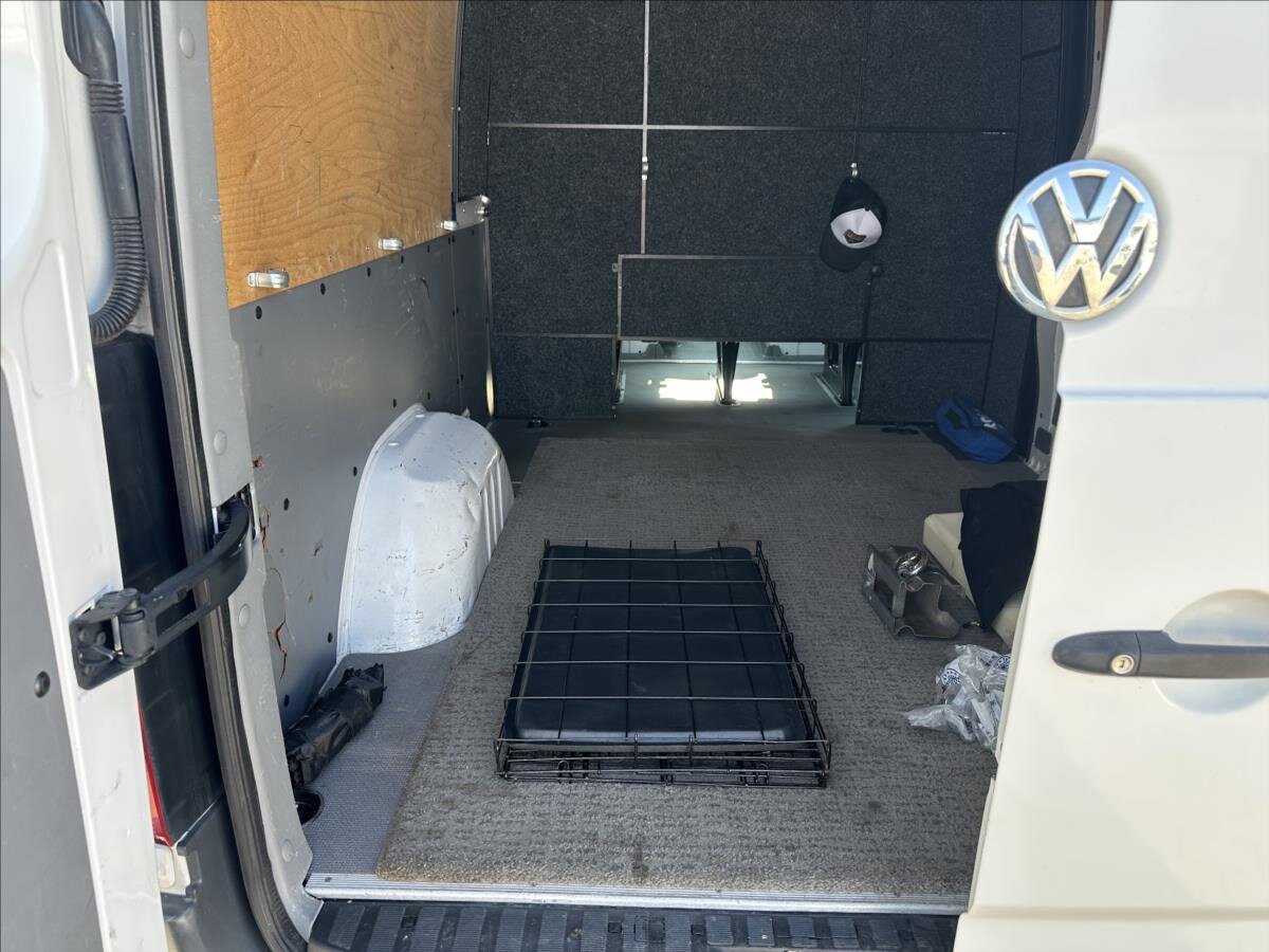 Volkswagen Crafter Skříň 2,0 l 120 kw