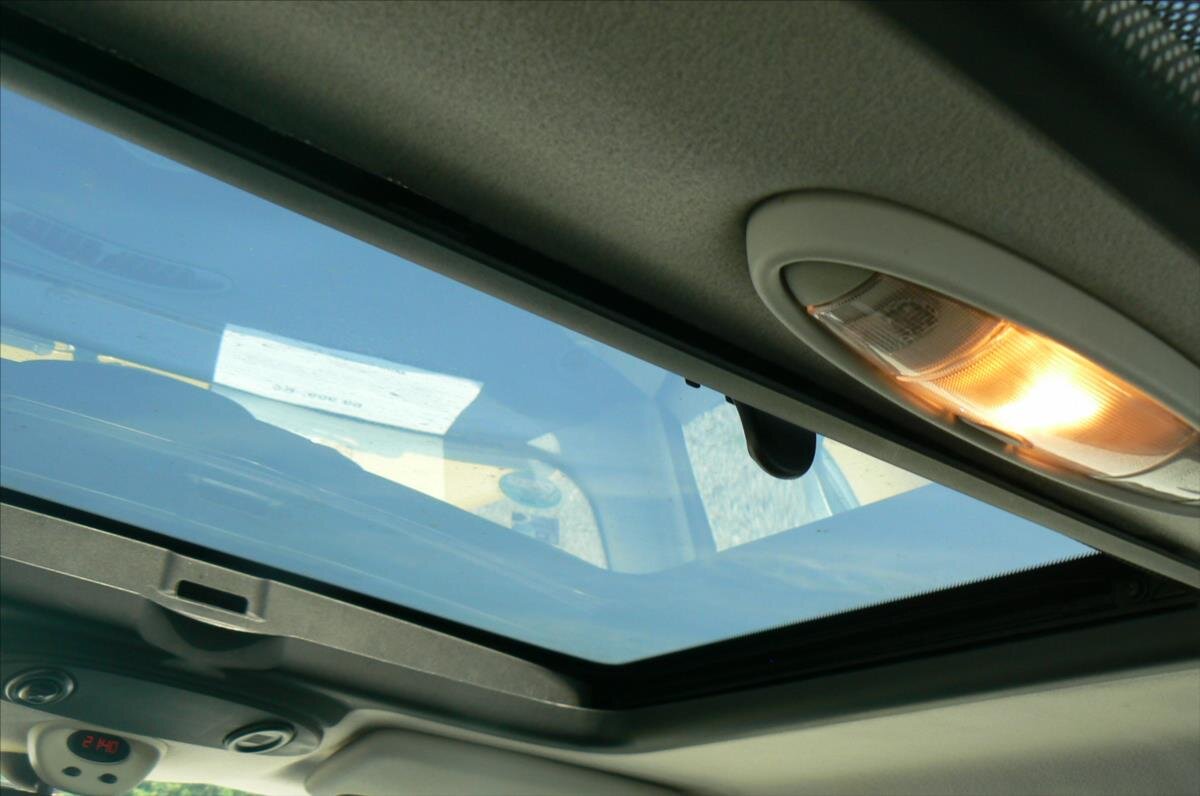 Mini Cooper Hatchback 1,6 l 85 kw