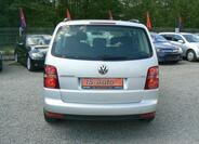 Volkswagen Touran 6