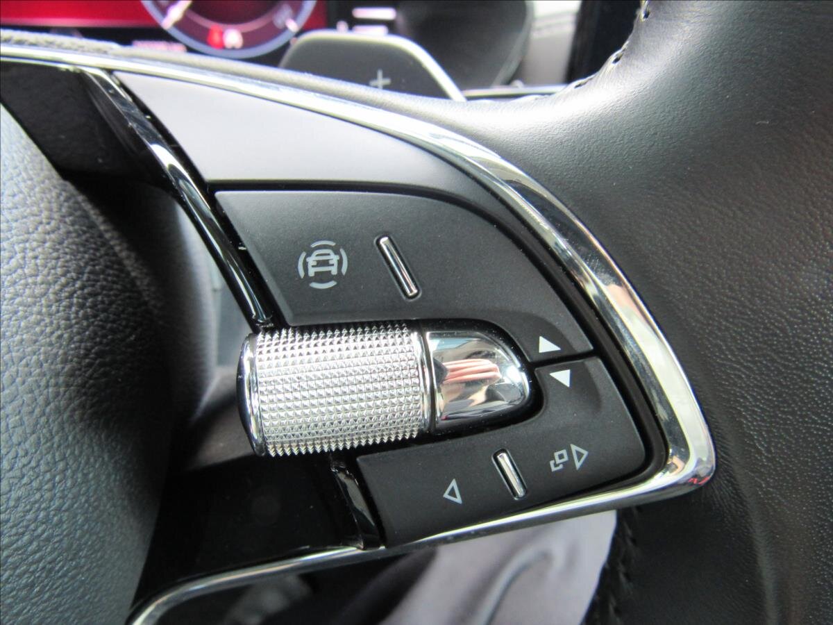 Škoda Octavia Sedan / Limuzína 2,0 l 110 kw