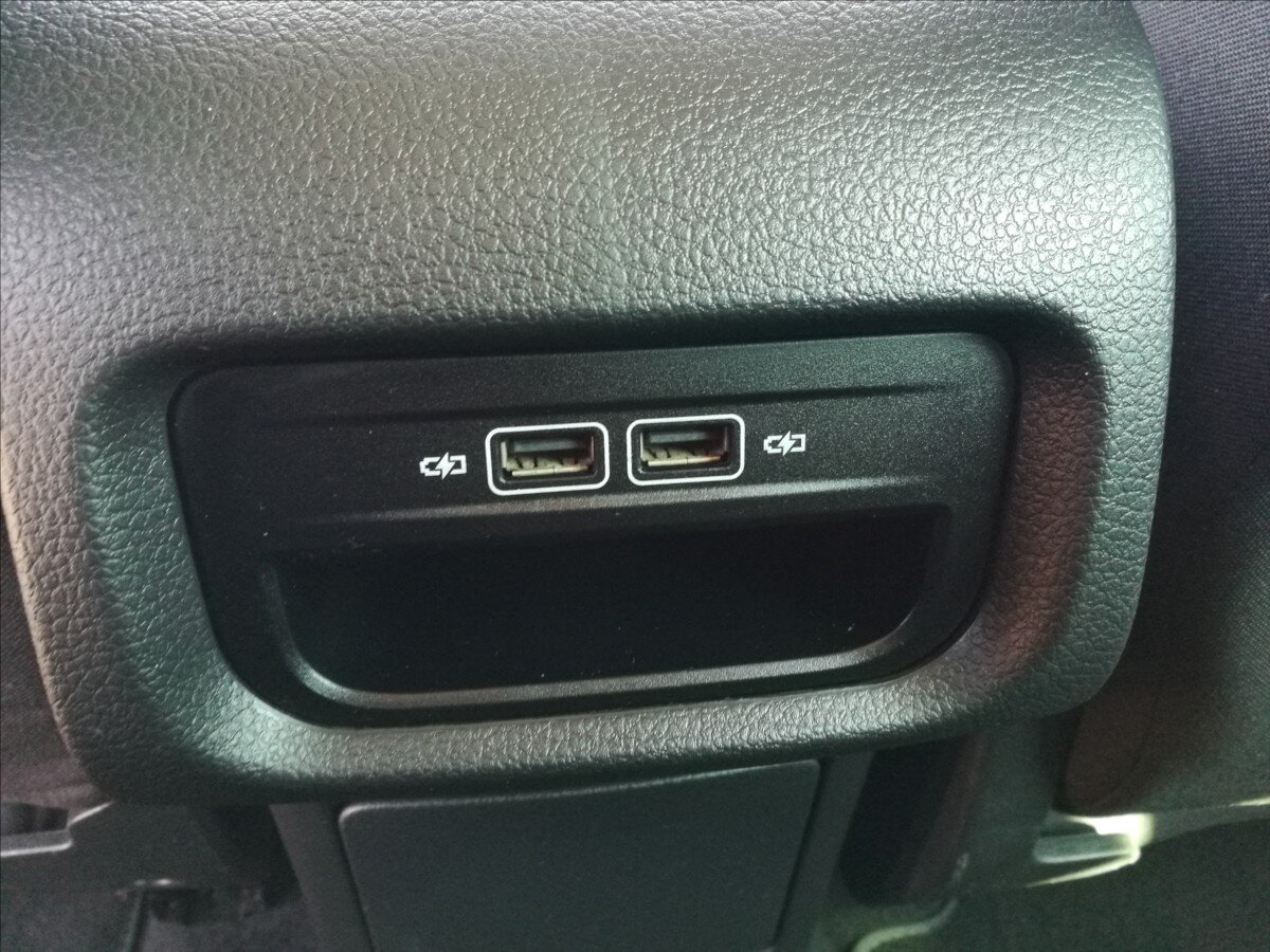 Volkswagen Sharan Kombi 2,0 l 130 kw